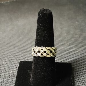 Elegant Silver Tone Braided Women's Ring Size 7